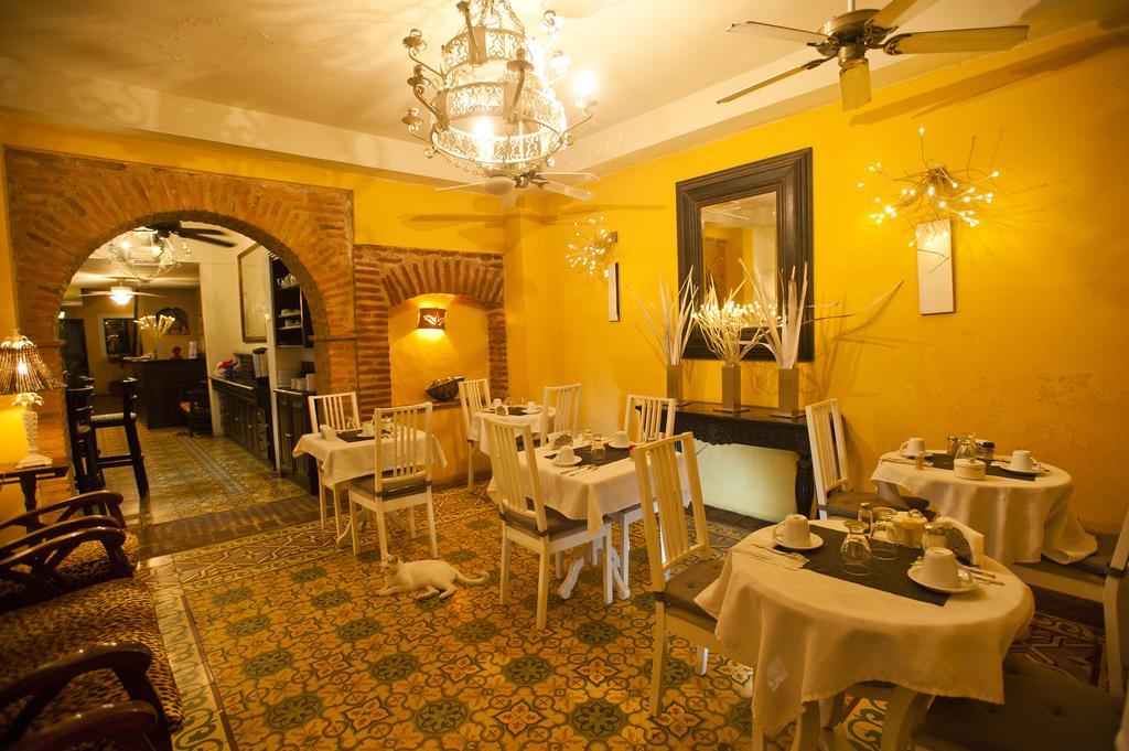 Отель Casa Naemie Санто-Доминго Экстерьер фото